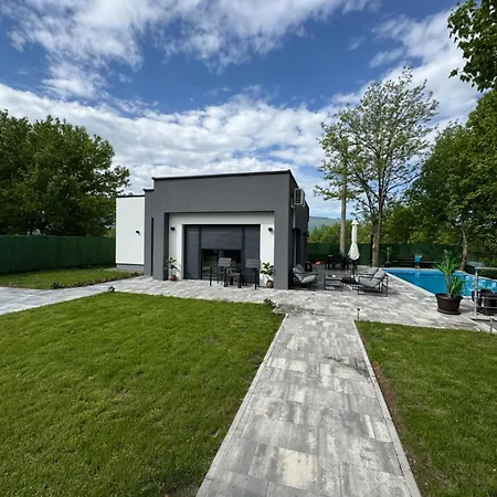 Sofia Villa Bihac